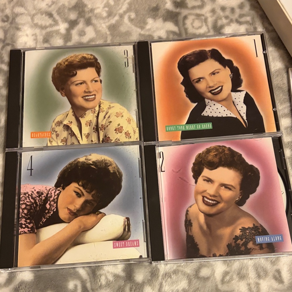 Vintage Music CD Collection PATSY CLINE BOX SET COLLECTION.  4 discs.